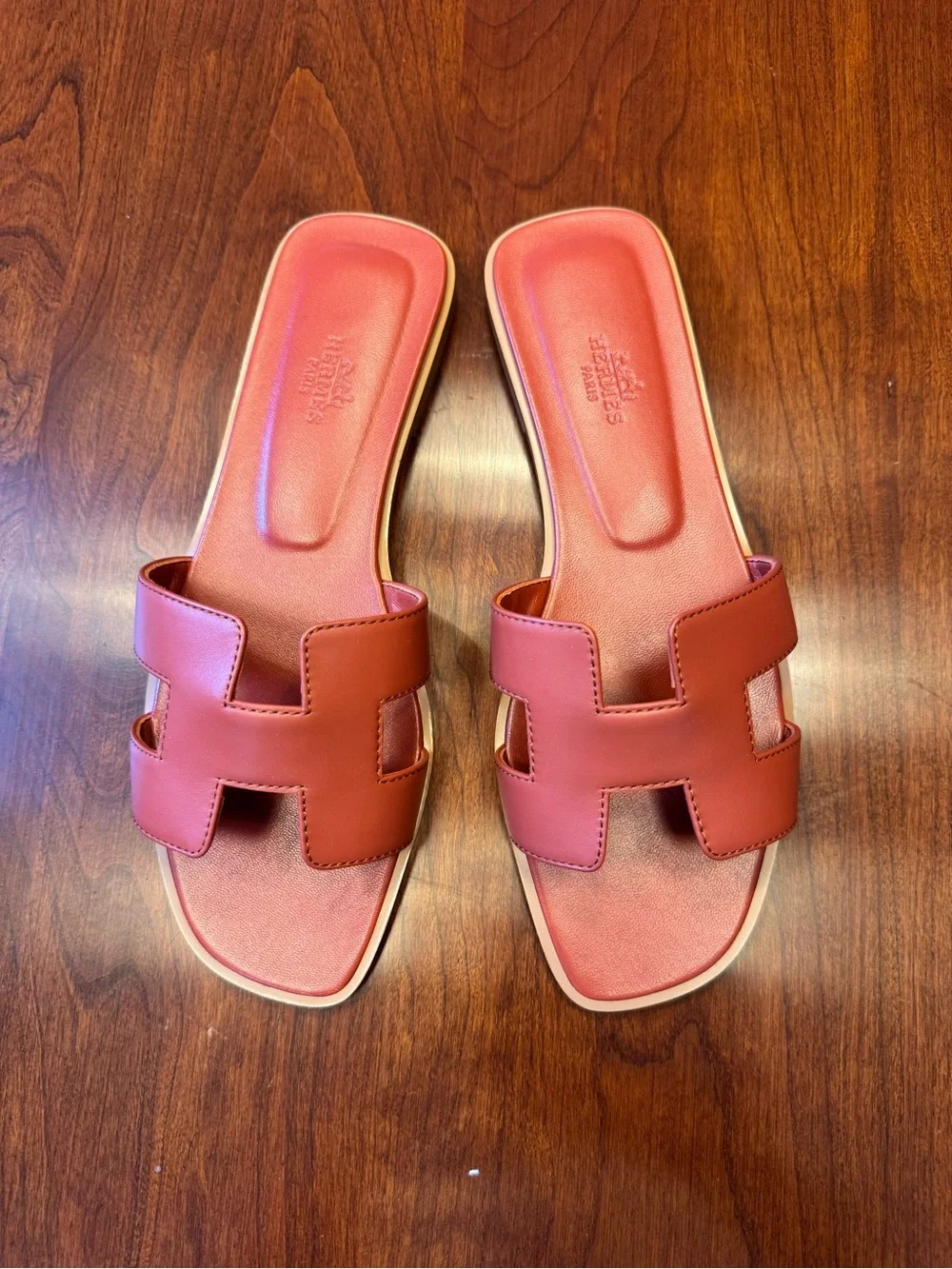 HERMES Oran Sandal with box
